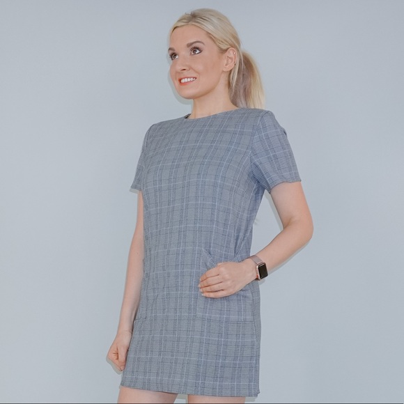Grey Plaid Dress - Picture 4 of 11